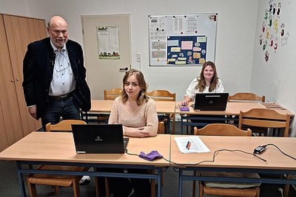 Computerkurse zum Start ins Berufsleben Ludwig-Steil-Hof
