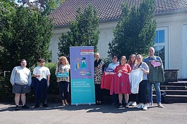 ludwig-steil-hof-newsbeitrag-schnell-schneller-fast-fashion-eindrucksvolle-einblicke-in-die-welt-der-mode