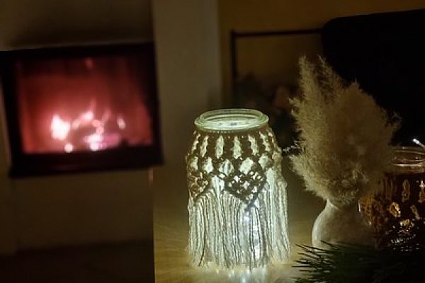 ludwig-steil-hof-newsbeitrag-unzaehlige-lichter-sorgen-fuer-gute-laune-teelicht